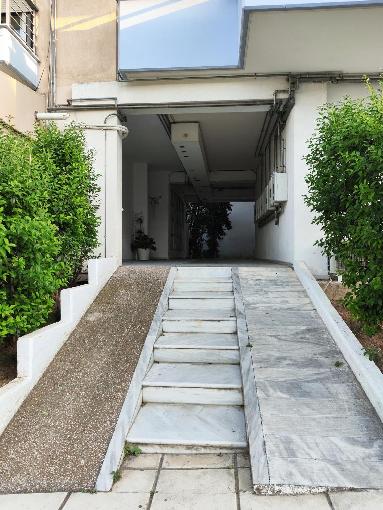 Homely Flat Near Airport เทสซาโลนิกิ ภายนอก รูปภาพ