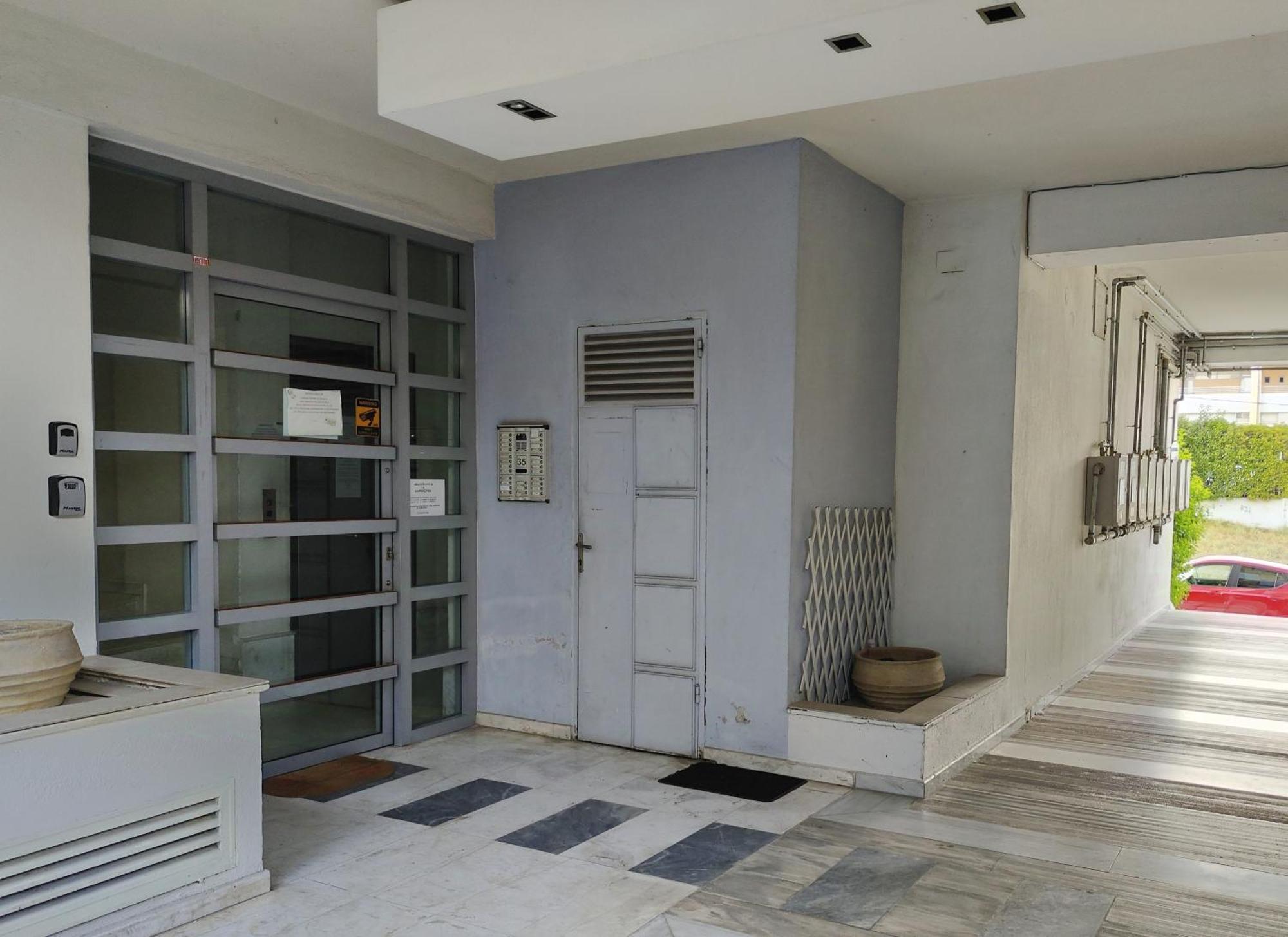 Homely Flat Near Airport เทสซาโลนิกิ ภายนอก รูปภาพ