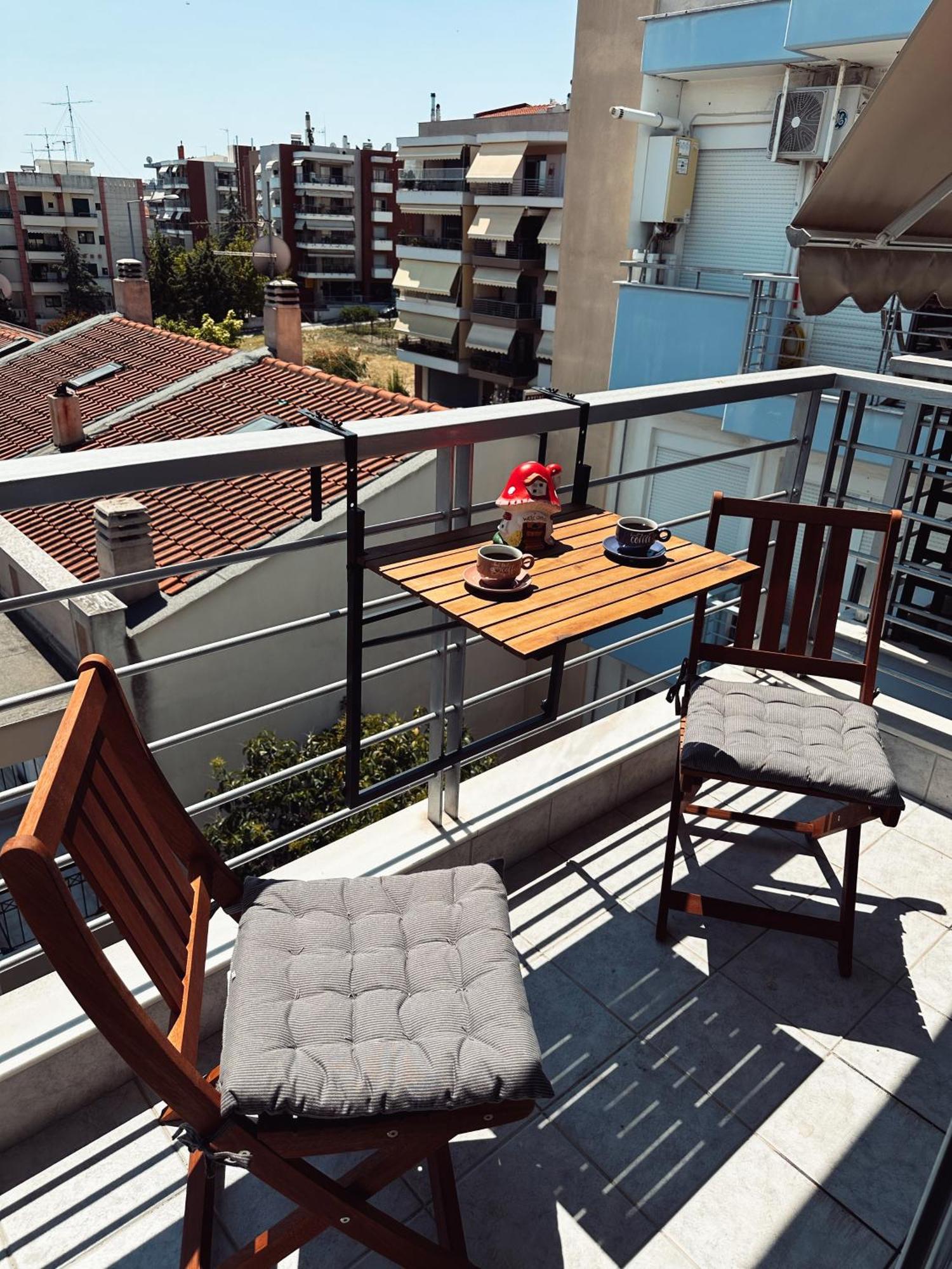 Homely Flat Near Airport เทสซาโลนิกิ ภายนอก รูปภาพ